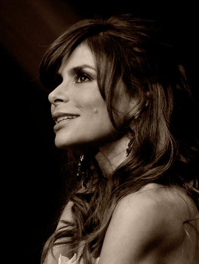 image of Paula Abdul a multifaceted artist